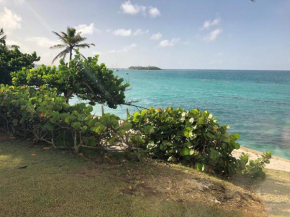 Beau studio lumineux vue mer accès plage et piscine